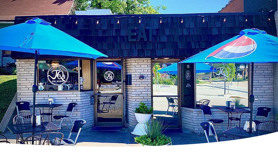 JQ's on High patio dining